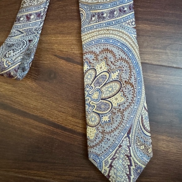 JOS A BANK Paisley Patterned Silk Tie Made in Italy - Picture 6 of 9